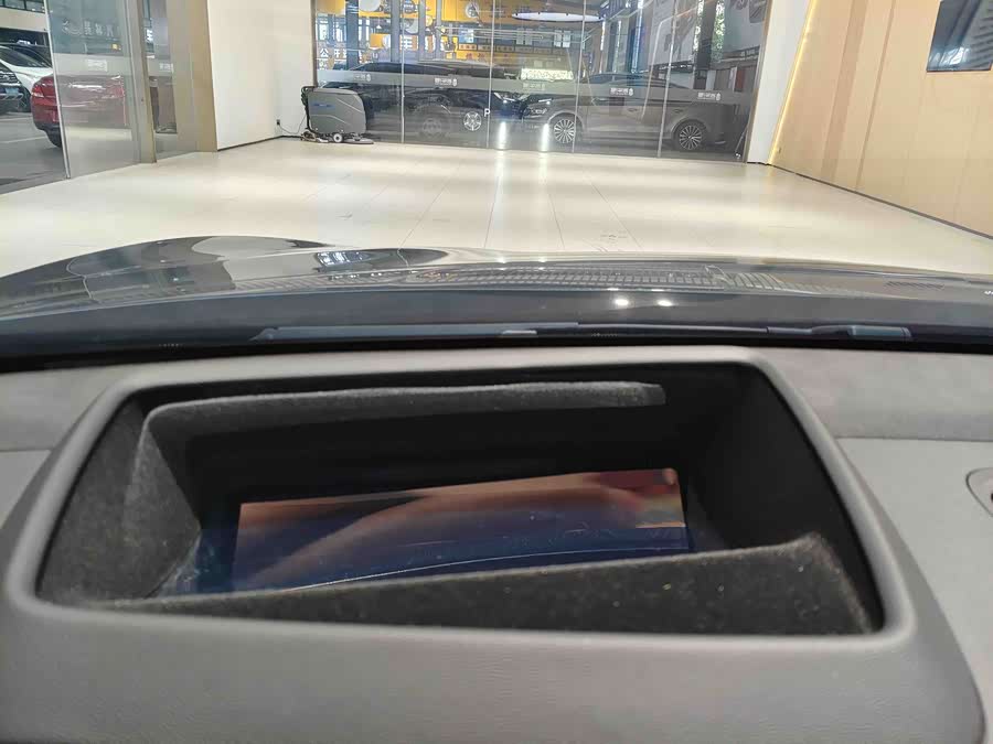 哪吒汽车 哪吒S 2023 汽车图片 #21