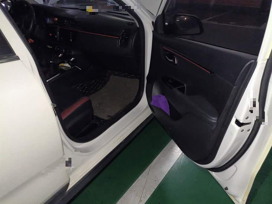 Kia Rio Cross 2018 car image #21