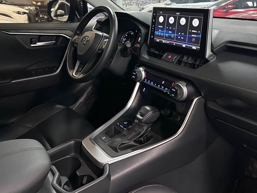 Kia Wildlander 2022 car image #21