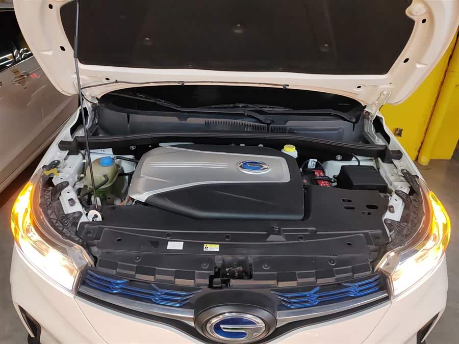 GAC ix4 2018 car image #21