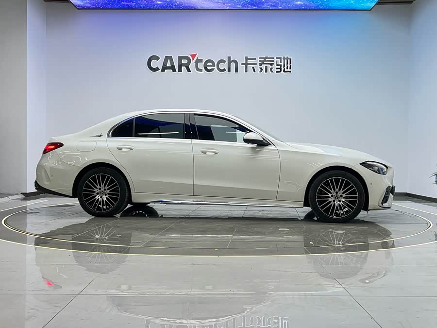 Mercedes-Benz C Class 2023 image de voiture #21