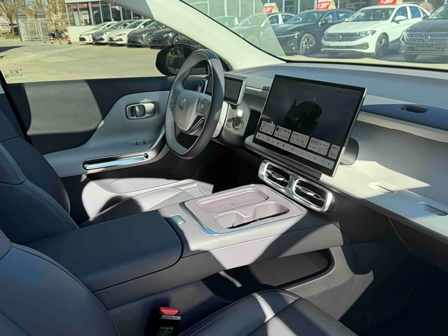 零跑汽车 零跑B01 2025 汽车图片 #21