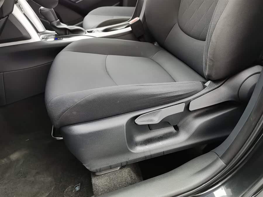 Toyota Corolla Cross 2023 car image #21