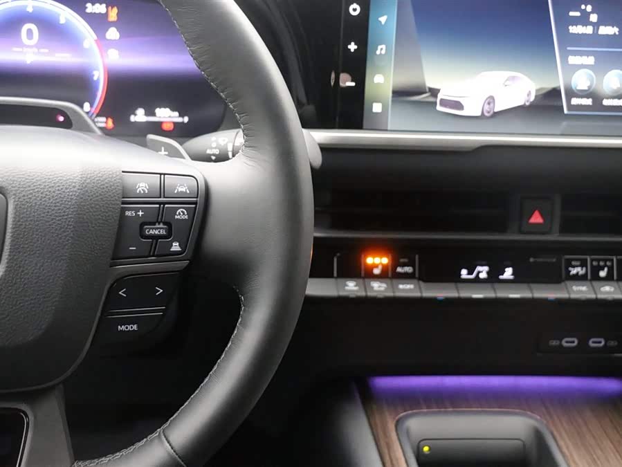 Toyota Crown 2025 immagine di auto #21