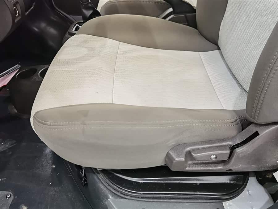2023 car image #21