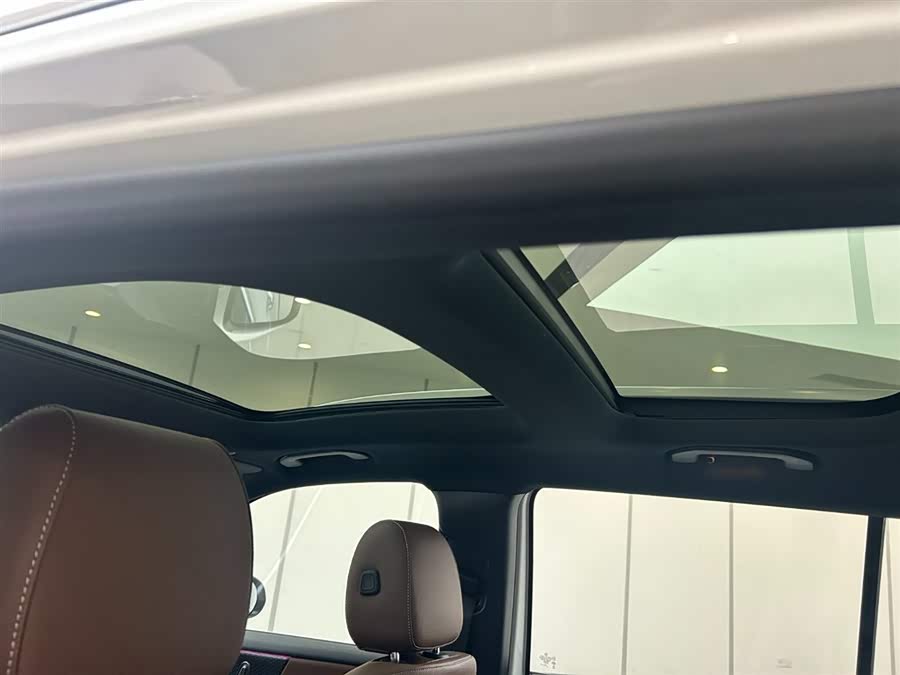 Mercedes-Benz EQB Class 2025 car image #21