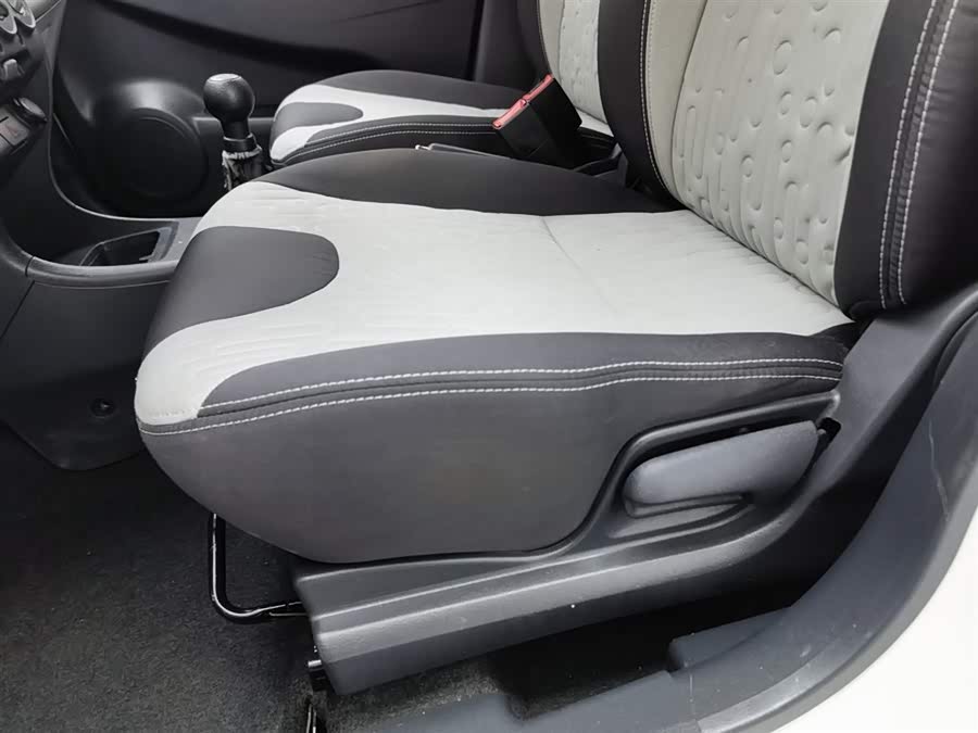 Suzuki 2014 car image #21