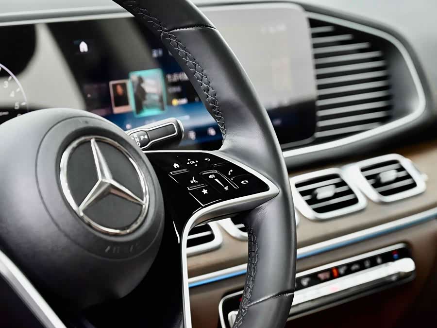 Mercedes-Benz GLE Class New Energy 2023 car image #21