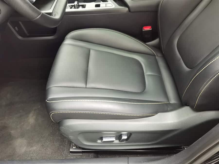 2023 car image #21