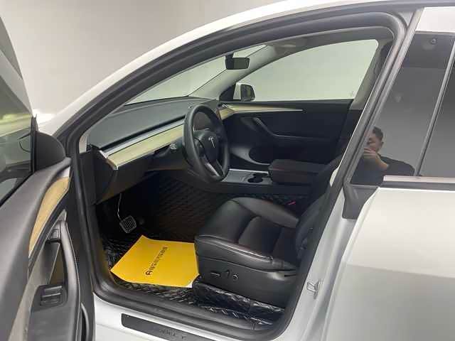 Tesla Model Y 2022 #21 Tesla Model Y 2022 car image #21