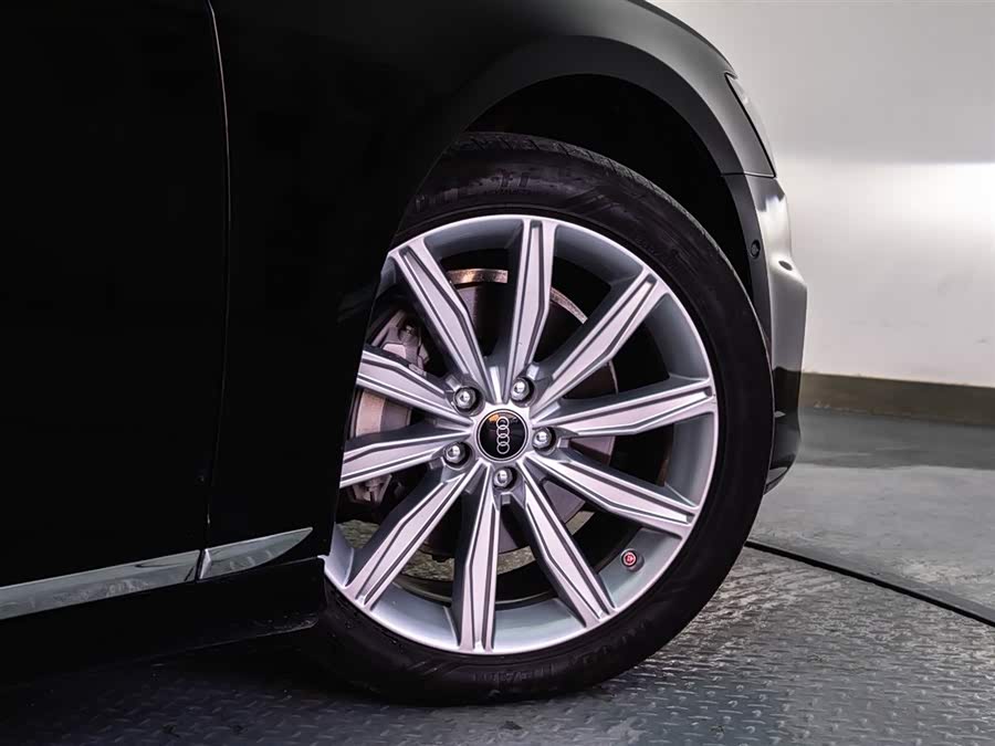 Audi A6L 2023 car image #21