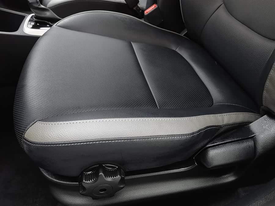 Kia KX1 2019 immagine di auto #21