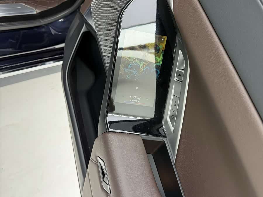 BMW 7 Series 2023 #21 BMW 7 Series 2023 car image #21