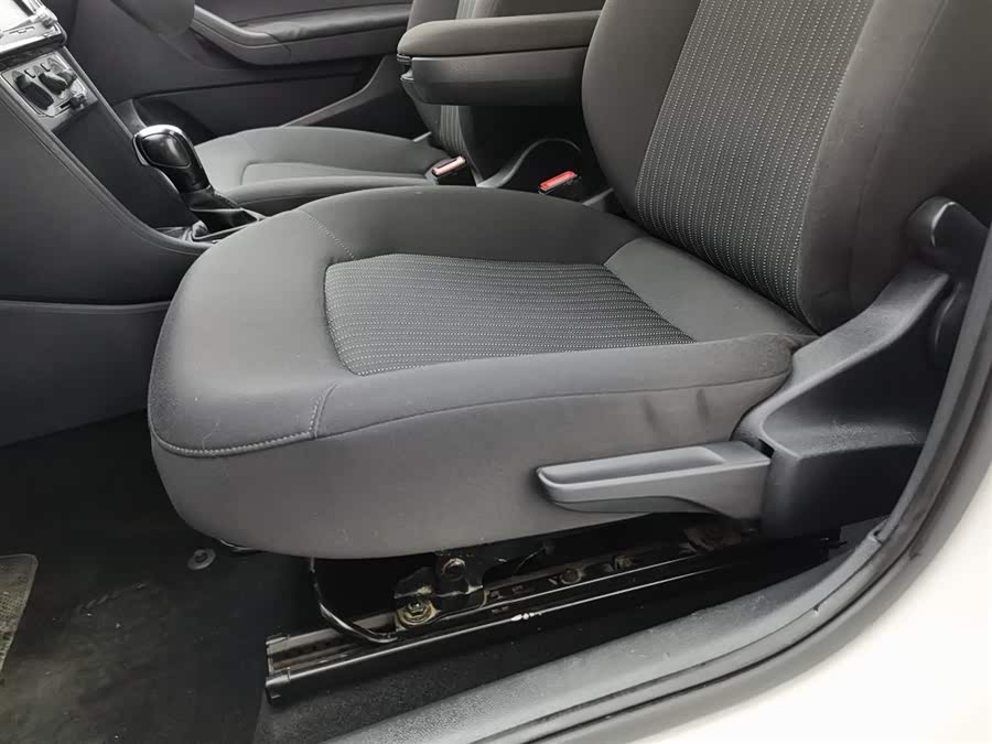 Volkswagen Jetta 2015 immagine di auto #21