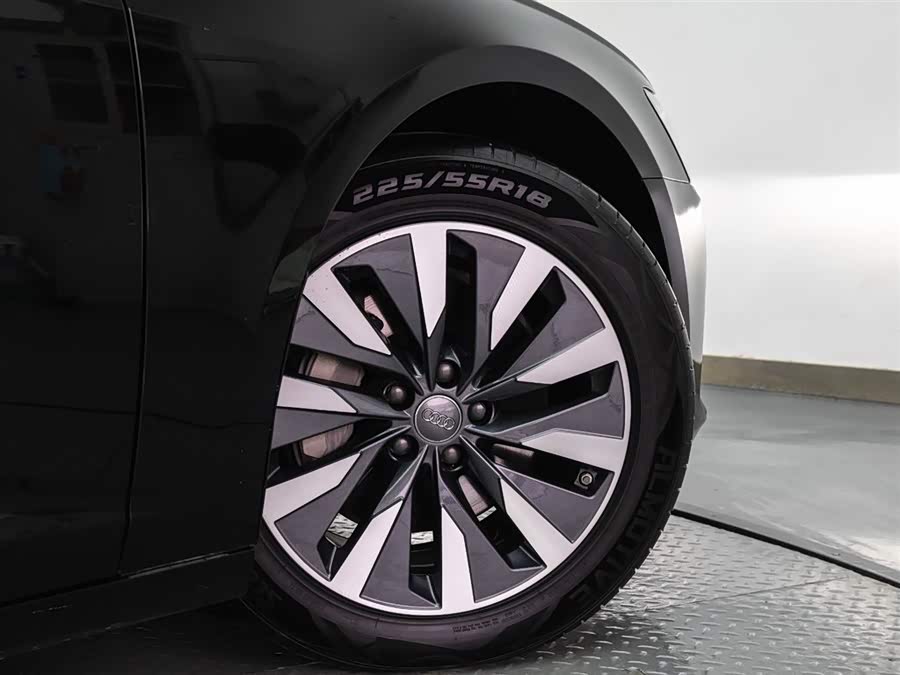 Audi A6L 2020 car image #21