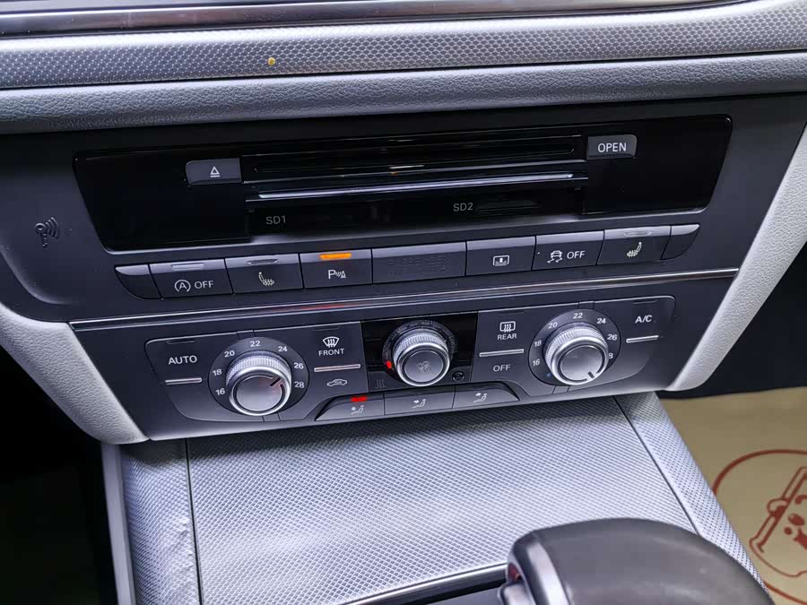 Audi A6L 2014 car image #21