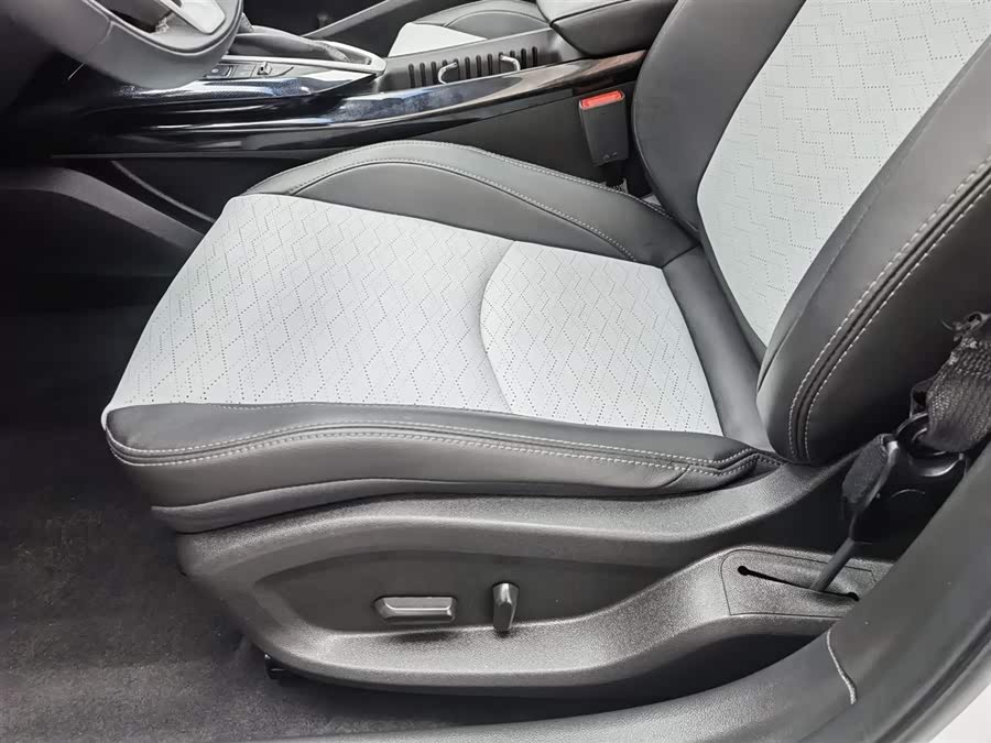 Chevrolet Charm 2022 car image #21