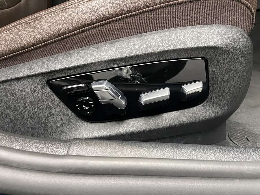 BMW 5 Series New Energy 2021 car image #21