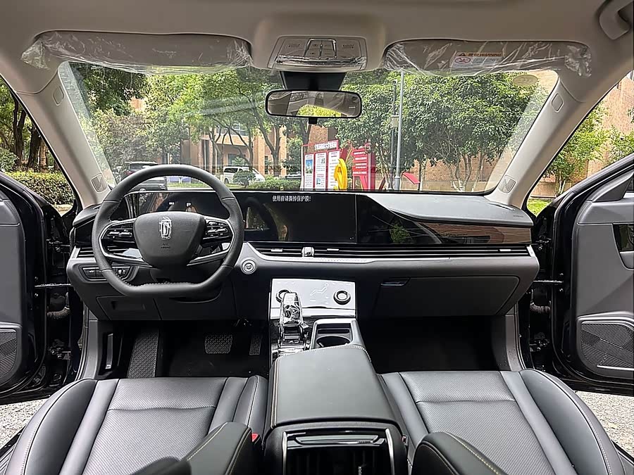 2023 car image #21