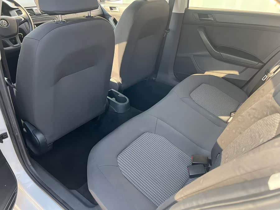 Volkswagen Santana 2021 car image #21