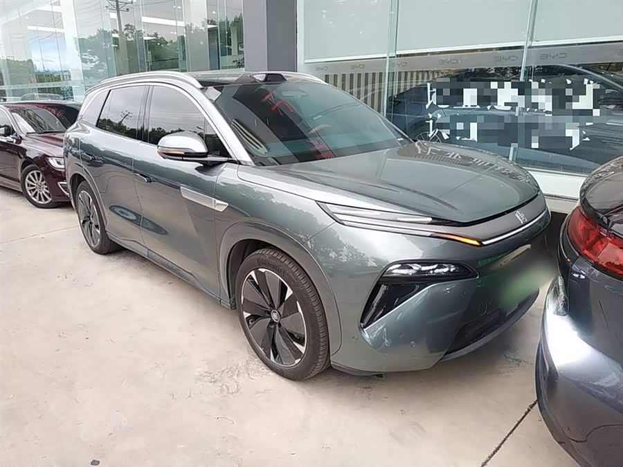 BYD Tang L 2025 immagine di auto #21