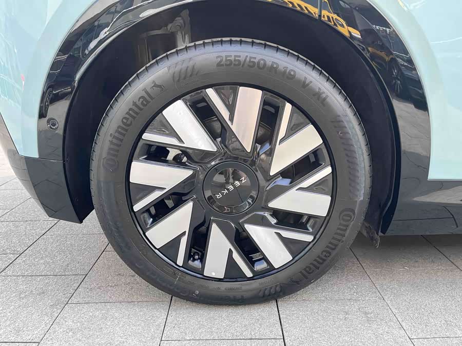 极氪 极氪MIX 2024 汽车图片 #21