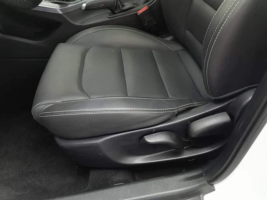 GEELY Emgrand 2018 car image #21