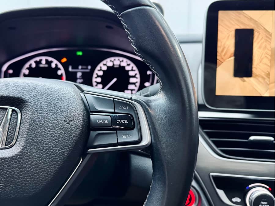 Honda Accord 2019 car image #21