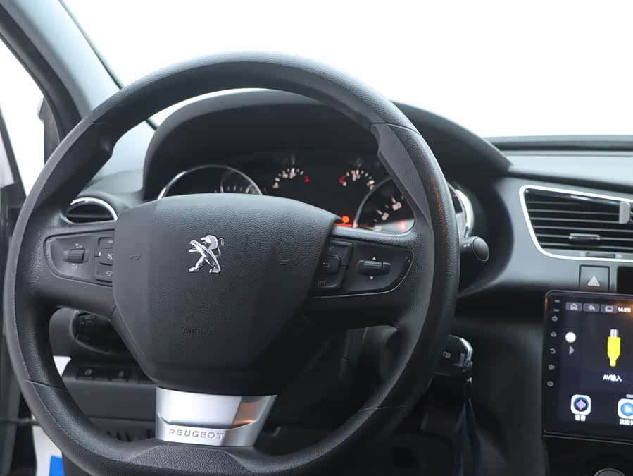 Peugeot 3008 2019 car image #21