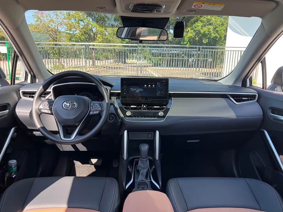 Toyota Frontlander 2023 car image #21