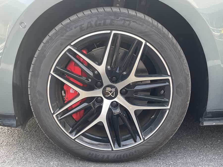 BYD HanL 2025 immagine di auto #21