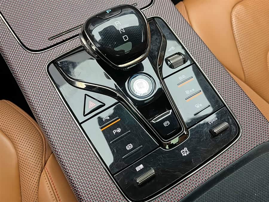 BYD Han 2022 car image #21