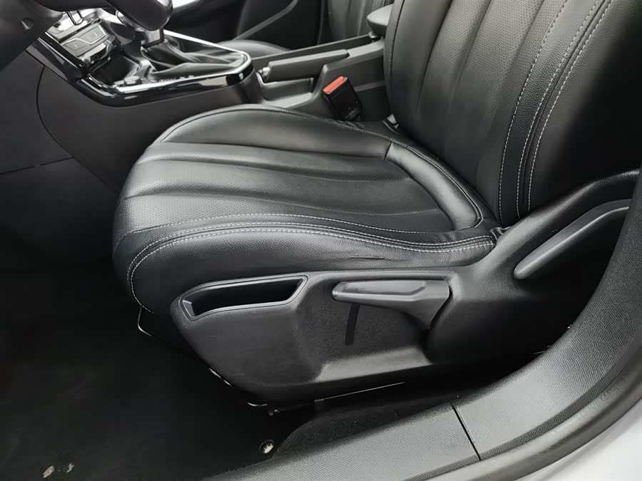 Peugeot 308 2019 #21 Peugeot 308 2019 car image #21