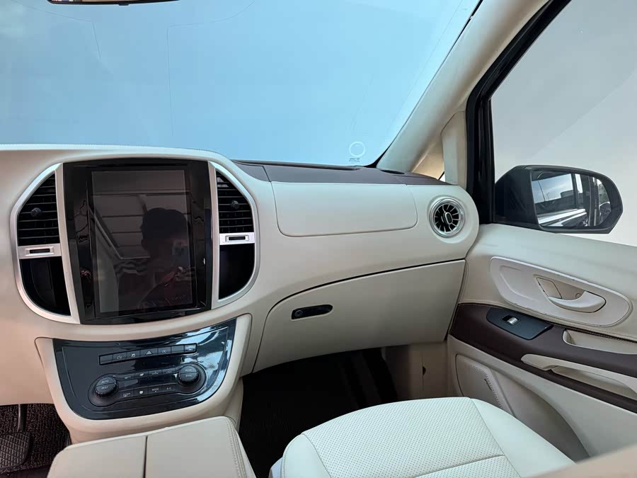 Mercedes-Benz Vito 2018 immagine di auto #21