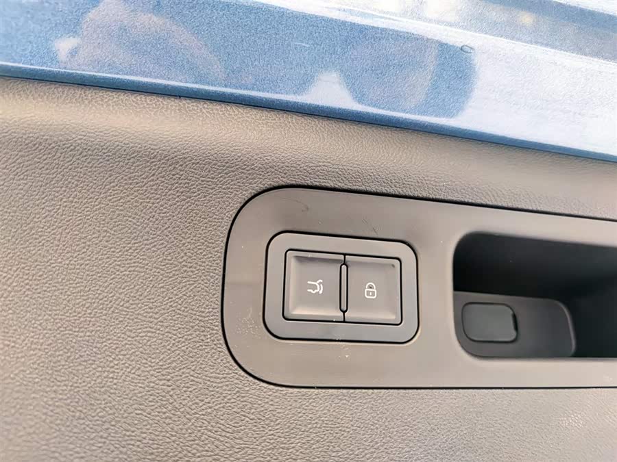 BYD Sea Lion 07 DM-i 2025 car image #21