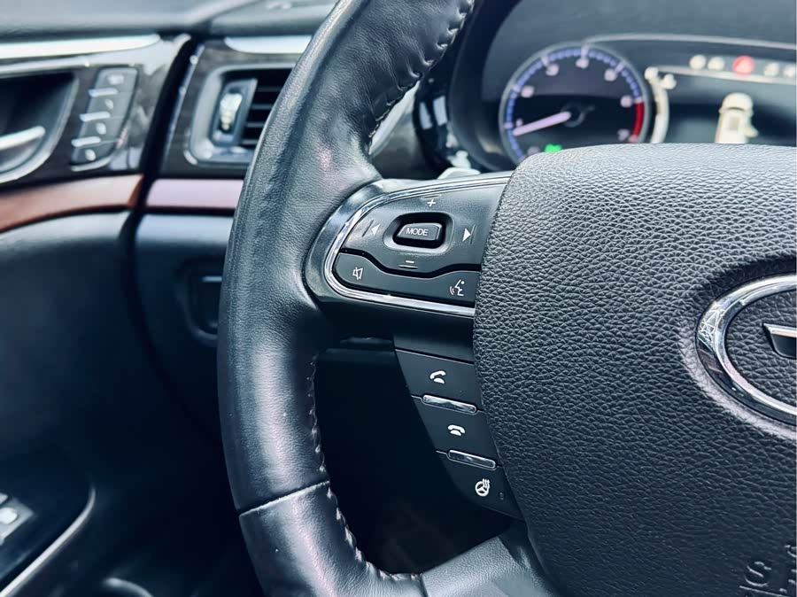 GAC Trumpchi GS8 2019 immagine di auto #21