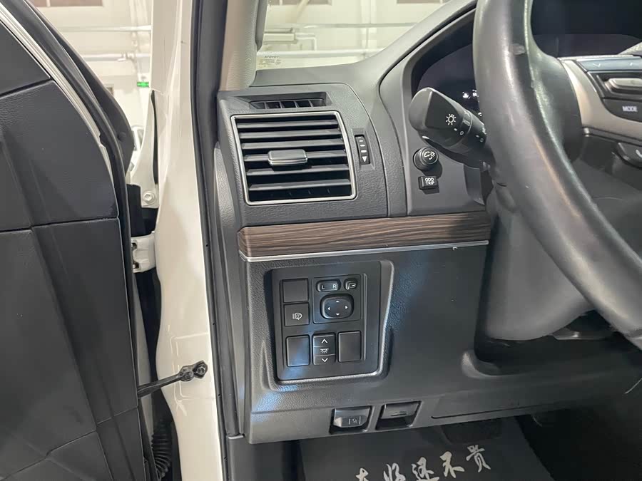 Toyota Land Cruiser Prado 2020 #21 Toyota Land Cruiser Prado 2020 car image #21