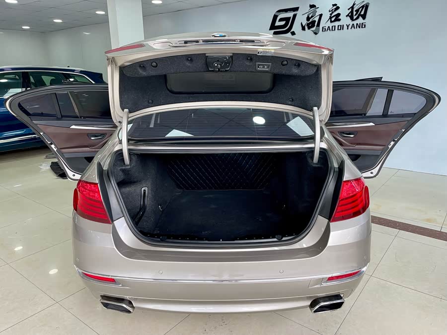BMW 5 Series 2015 #21 BMW 5 Series 2015 car image #21
