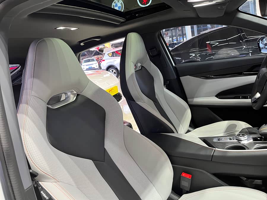 Changan UNI-V iDD 2024 car image #21