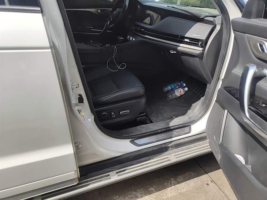 Changan CS95 2020 car image #21