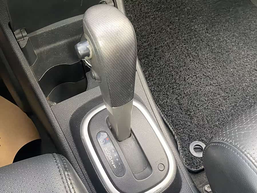 日产 骐达TIIDA 2010 汽车图片 #21