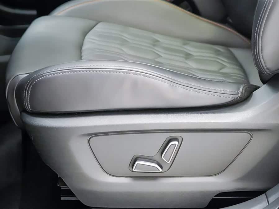 Changan UNI-T 2022 car image #21