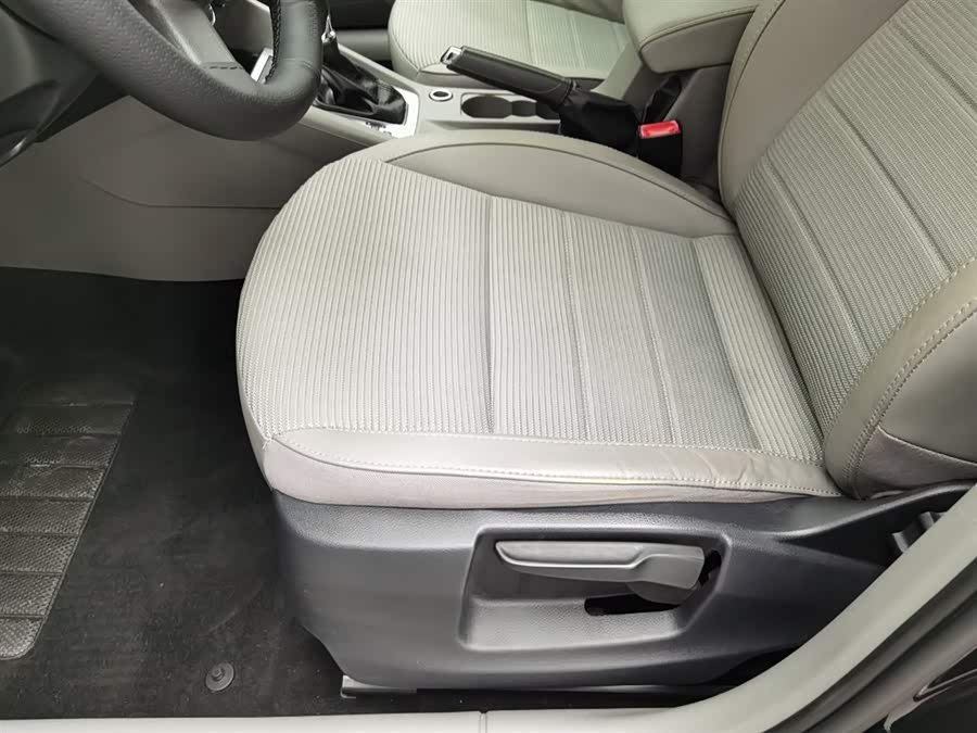 Skoda Octavia 2015 car image #21