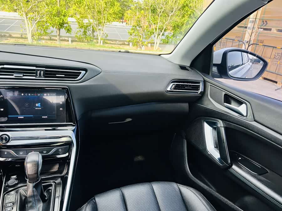 Peugeot 308 2017 #21 Peugeot 308 2017 car image #21