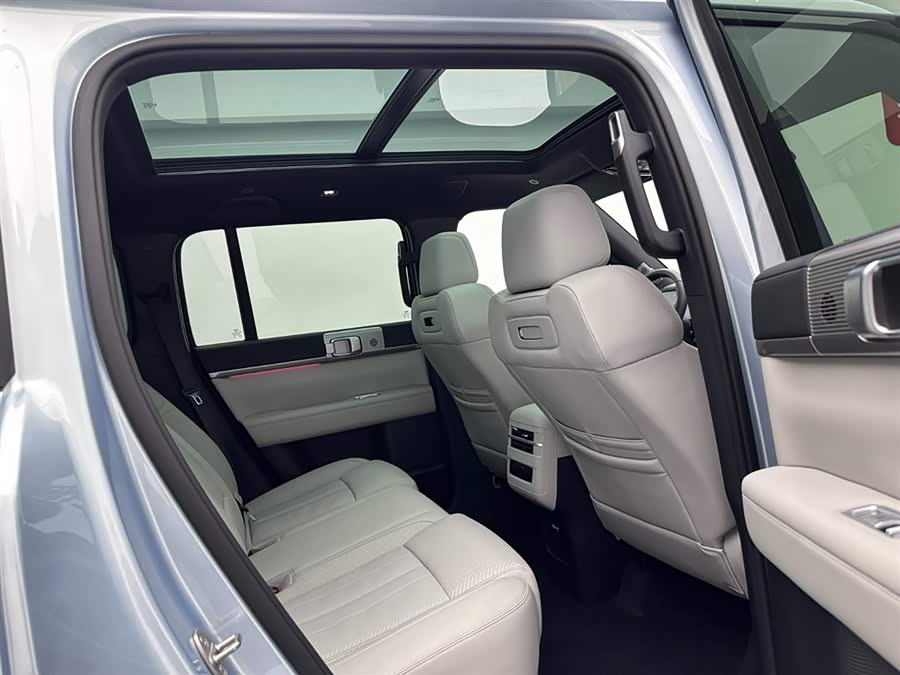 FangChengBao Tiger 7 2025 car image #21