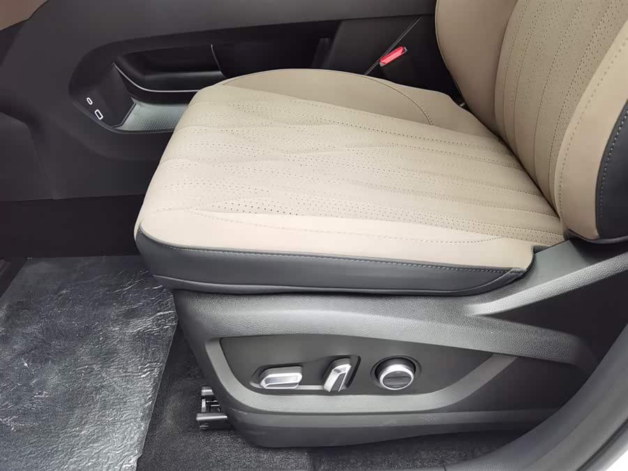 Chery Tiggo 8 Plus 2025 car image #21