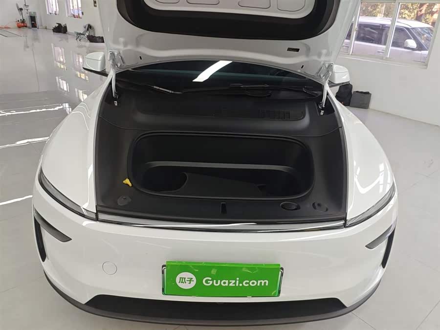 特斯拉 Model Y L 2025 汽车图片 #21