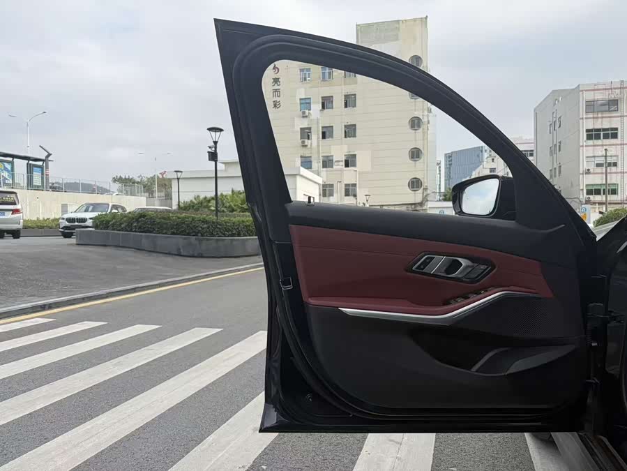 BMW i3 2024 car image #21
