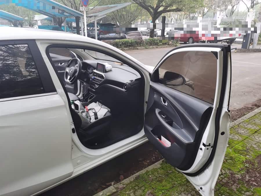Changan Alsvin 2018 car image #21