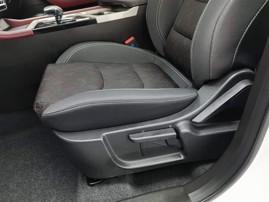 Jetour X70 2023 car image #21